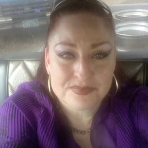 Meet your Posher, Loretta